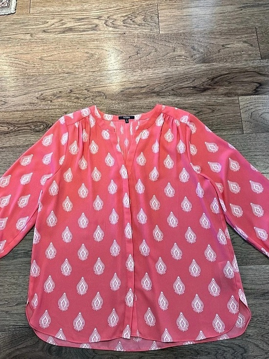 NYDJ Tops - NYDJ Becky Blouse Paisley Coral & White Size Medium